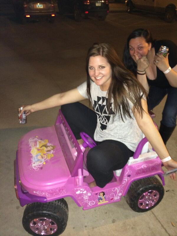 ealstatt's tweet photo. #pimpmyride  #xzibit @haleydeserly http://t.co/gdVWt0a01Y