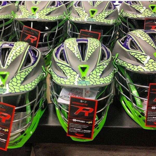 LacrosseGods's tweet photo. RT if you'd wear these helmets! http://t.co/8QUsfapn0O