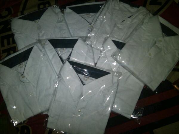Monggoo... White shirt ready...