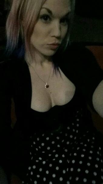 Out for drinks <3 #boobalicious http://t.co/G6wwLwq8py
