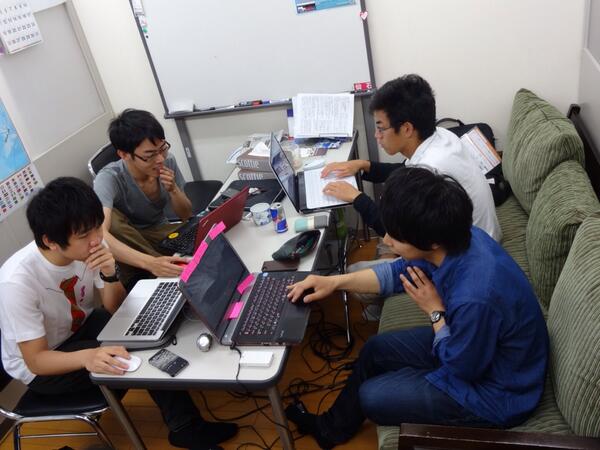 jkb_inc's tweet photo. 10時30分からはリーダーが集まる理事会が始まります。
6月26日と7月3日に行われるイベントの営業状況、動員状況などを確認。来週以降の動き方を決めていきます。 http://t.co/ilciepGN0z