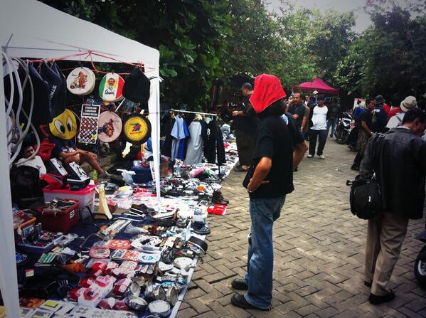 dan ini adalah lapak vespa yang diselenggarakan di Rhythm Night 2014!