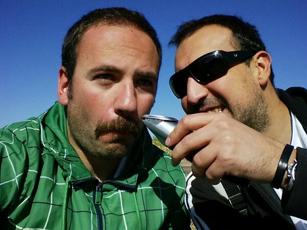 Julian_Fuentes's tweet photo. #RoadToLisbon Ayúdanos y haremos ESTO: http://t.co/kMtgXNLocp #Please #Retweet @MasterCardES #Pricelessbus2 http://t.co/tEvccJostp