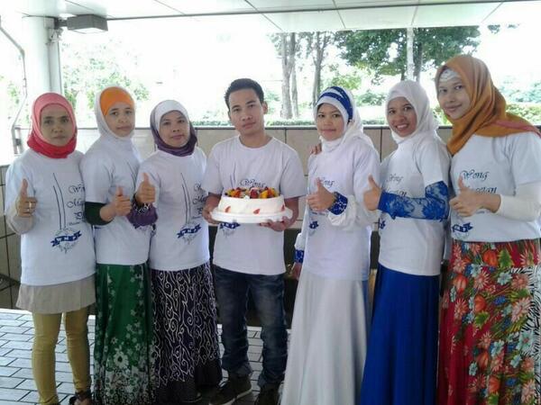 WMPTaiwan's tweet photo. 18 mei 2014 #KOPDARWMPTAIWAN do'a bersama Jama'ah Darul Hikmah &amp; PWNI TAIWAN. @relawanwmp @WMPHongkong http://t.co/4li7XmTm8B