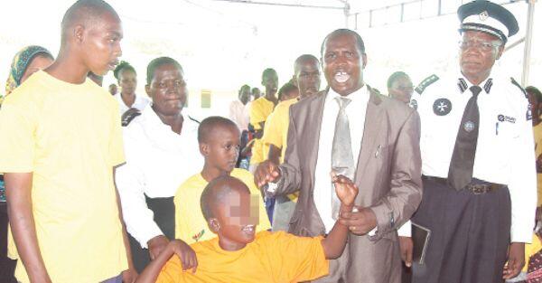 PeopleDailyKe's tweet photo. Shock as mother uses girl with disability for prostitution http://t.co/DIl570CwJm http://t.co/DW3L25guN8