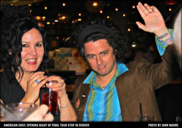 DenverCenter's tweet photo. Hey look: It's Billie Joe Armstrong at opening of American @IdiotOnTour's final tour stop. @BJAofficial @moorejohn http://t.co/HhROWomRyZ