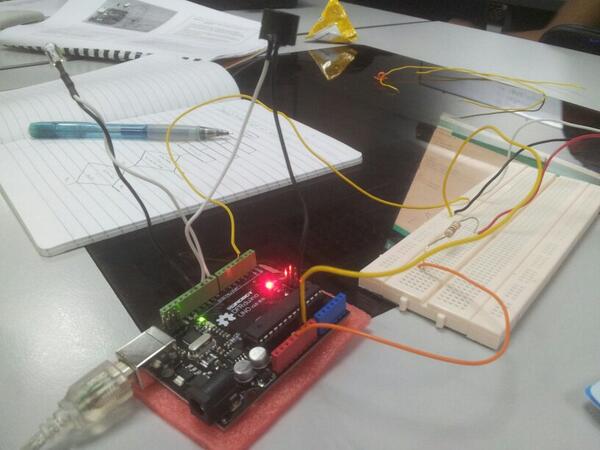 irfan_kpks's tweet image. Sepetang di lab CAD/CAM. :)) #ProjectCrystal