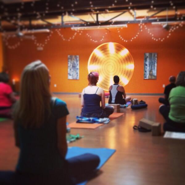 InnisfreeYoga's tweet photo. Saturday morning at #YogaSakti 10:30 Sakti Barre followed by 11:30 Vinyasa http://t.co/HcHuDiIzaX