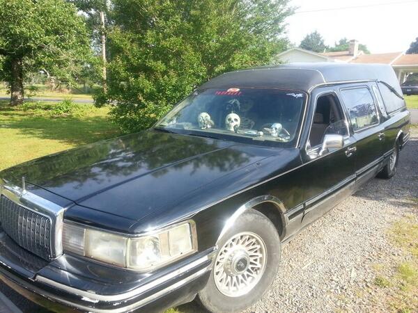 DeathDriver2014's tweet photo. The star has arrived on set. http://t.co/gjoqfcRlCq