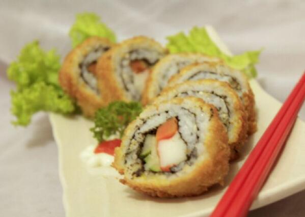 infoUNDIP's tweet photo. Mau sushi harga mahasiswa dan masih di wilayah tembalang aja dips? Ni mimin rekomendasiin @warungwasabi yok serbu! :D http://t.co/BNV6g31RFr