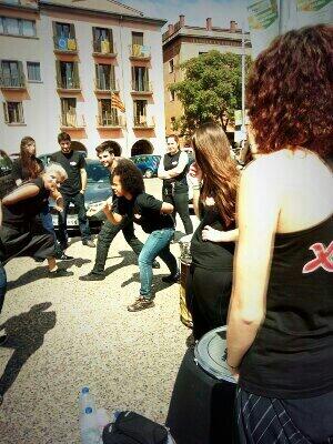 Xirois's tweet photo. Escalfant una miqueta abans del bolo solidari contra el càncer! http://t.co/l3uaQWVhf2