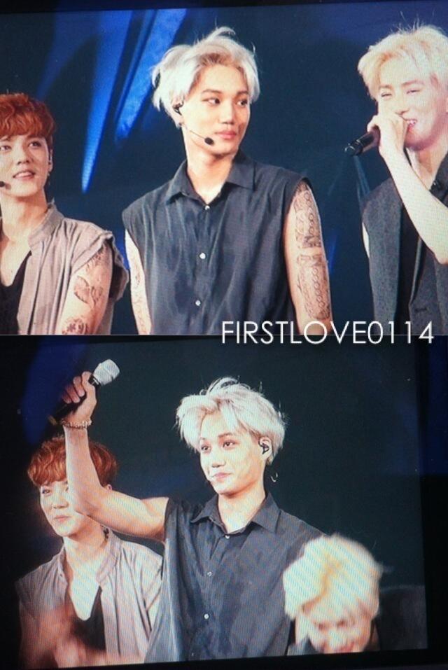 BoZLJi3IgAAa-Sx.jpg:large