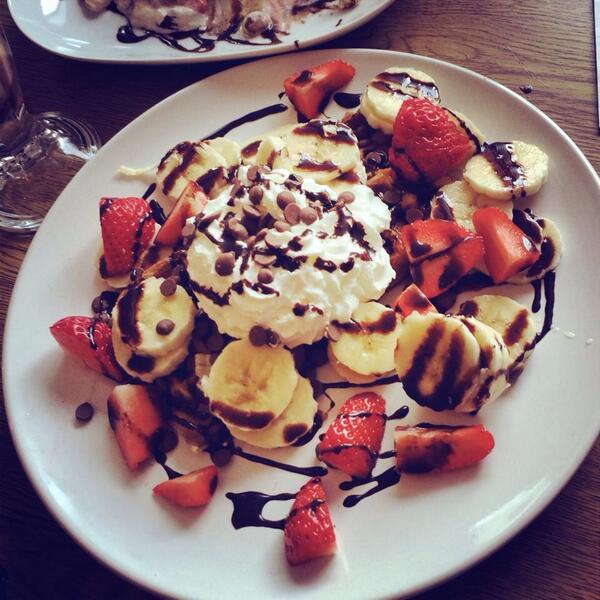 BellaLunaGelato's tweet photo. #Waffle #breakfast #bellaluna #cheltenham http://t.co/UN4PZeuRZX