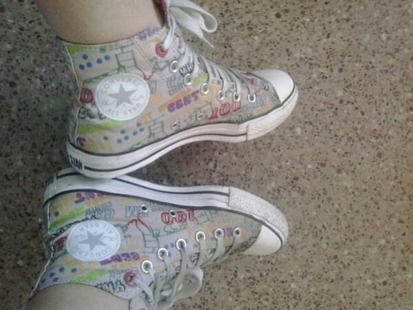 2Mateosjimenez's tweet photo. Mis converse fav http://t.co/IBr9oEIifm