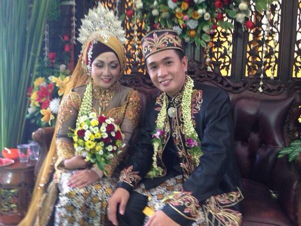 Koh Cike @johndavidceke &amp; Mbak Isna selamat menempuh hidup baru! <3 <3 <3