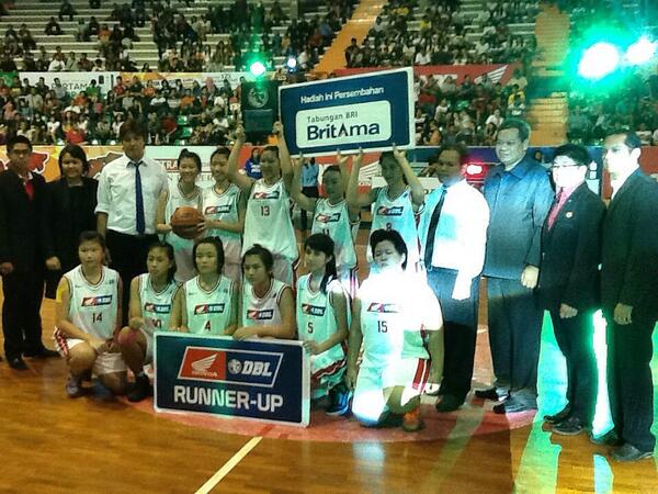 Selamat putri SMA Regina Pacis Solo menjadi Runner-Up #HondaDBL2014 #CentralJavaSeries! Tetep semangat!!