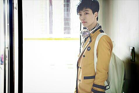 BoZy5W7IYAE20Dz.jpg:large