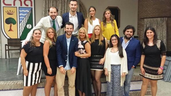 Cena de amigos #feria2014 <a href="/mdoloresmartinb/">m dolores martin ber</a> <a href="/MaiaMolca/">CarmenM Molina Cano</a> <a href="/GraciaRosaTrigo/">Gracia Rosa Trigo</a> <a href="/Luisa_Cava/">María Luisa Cava</a> <a href="/benferme/">Benjamin Fernandez</a> #faltanlamitad