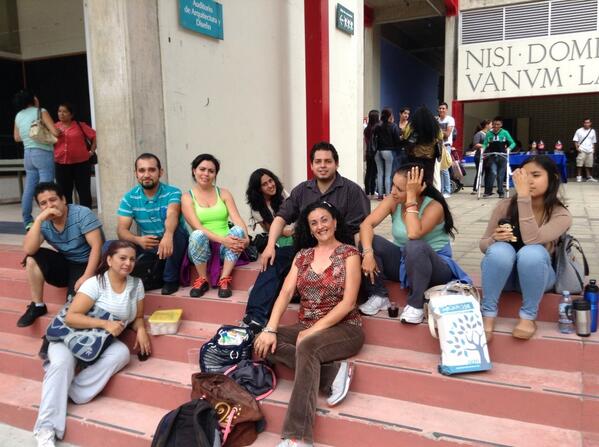 GinnaaRamirez's tweet photo. @silvyacanela http://t.co/ICnkkTZjHz