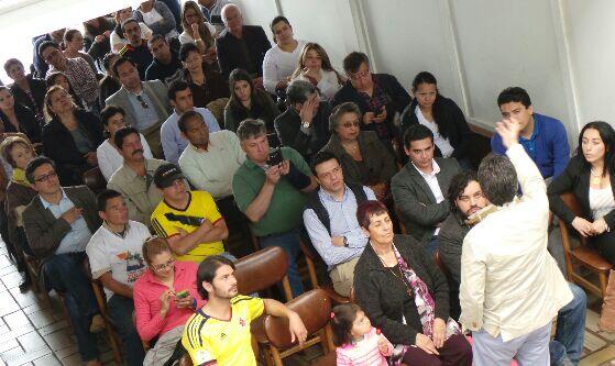 ConPacho's tweet image. "Cada uno de ustedes saben que lo nuestro con Colombia es amor y compromiso": @PachoSantosC