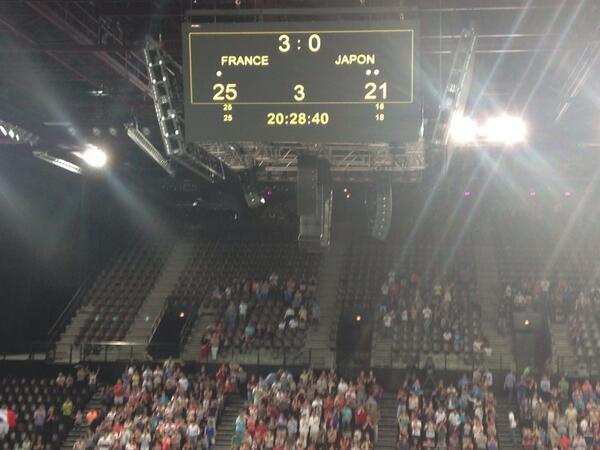 #Volley - #EdF : score final France 🇫🇷3-0 Japon 🇯🇵. RDV demain 17h pour le 2e match ! @FFvolleyball #FIVBWorldLeague