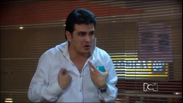 lauradeleonfc's tweet photo. #especial de #LaPlayita @rcnlaplayita @ccamachoactor http://t.co/ewgY1L5bSR