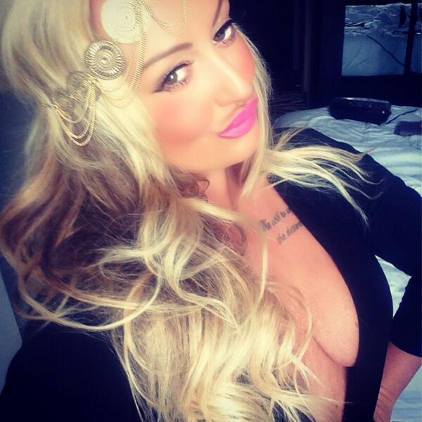 PussydollPalace's tweet image. And she's off .... 👊👊 #teamgroves