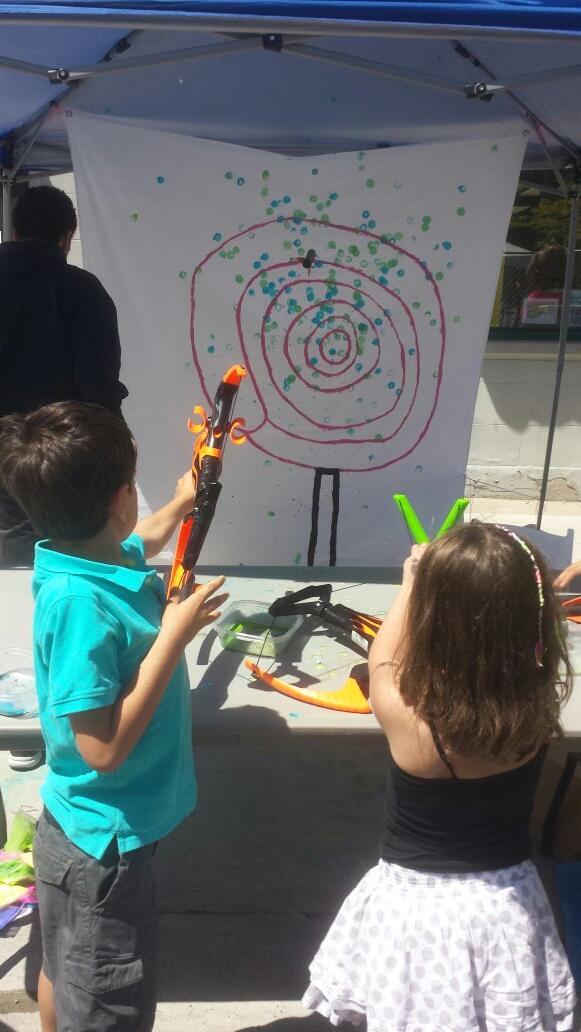 UFFHamilton's tweet photo. Tiny advocates pulling the trigger on Big Tobacco @frztheindustry #colourembad #FTI2014 #WNTD2014 http://t.co/MBPAGRQx3X