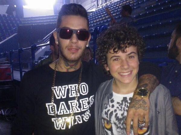 unch4ined69's tweet photo. With @RealEmisKilla <--- Grande ! Buona serata a tutti http://t.co/fQk3m9StuG