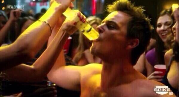 Goku_Research's tweet photo. RT if you want to party at the Goat House!! http://t.co/bBUnSFRIUY