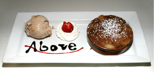 AboveRestaurant's tweet photo. Warm #Apple Crumble and #IceCream? Doesn’t get much better than that! #SweetToothProblems http://t.co/SFbOEa7TgY