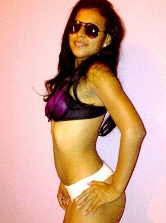 sexigirls4's tweet photo. Hola amores recuerden hoy promocion 1400 el servicio completo llamar al 95814980 http://t.co/vbQMj4Q6qQ