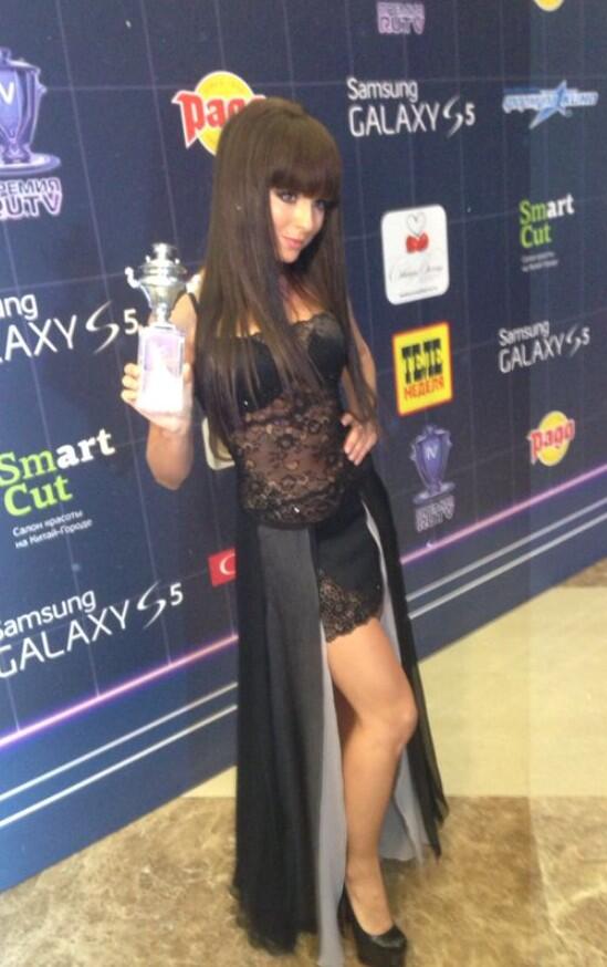 НЮША стала лауреатом Премии RU.TV 2014 в номинации "ЛУЧШАЯ ПЕВИЦА"!