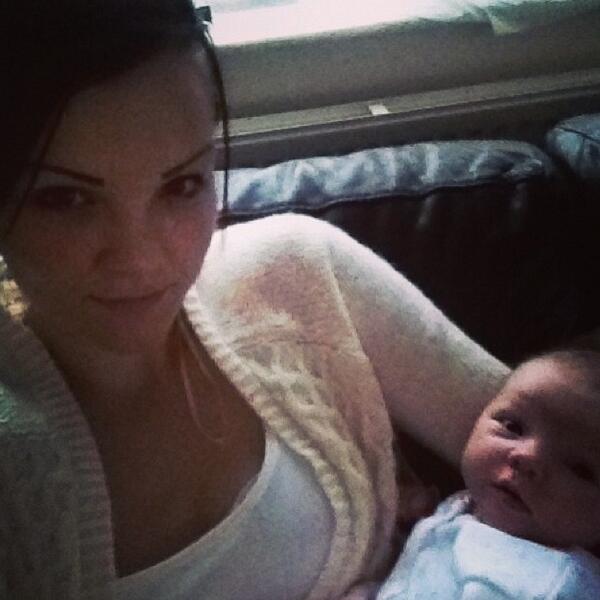 charmccorton's tweet photo. Raemi's one week pic☺️💕🌺👶 my best friend🌺😂💞😌 http://t.co/UHTpIlJtGw