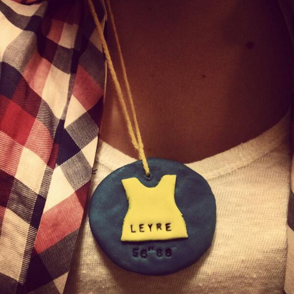 LeyredelaRua's tweet photo. Tener las mejores amigas del mundo! #galleta http://t.co/J7TJgl2ewo