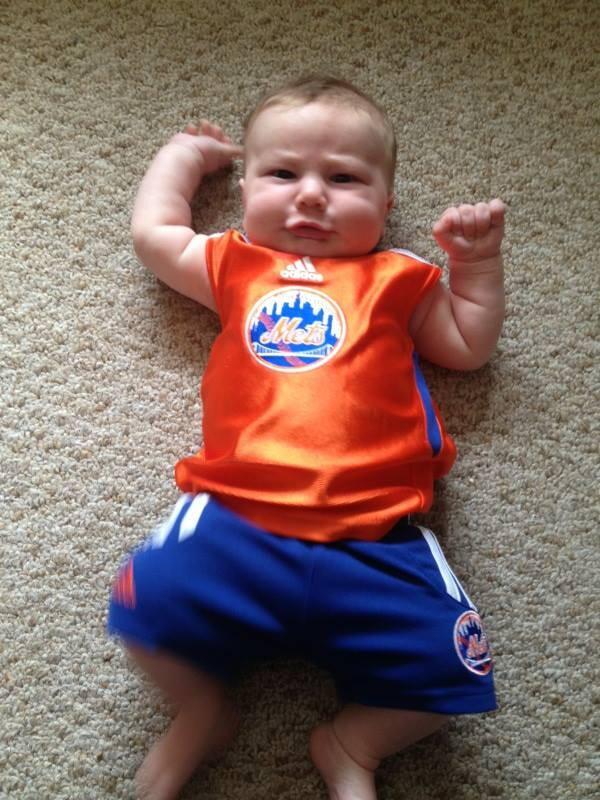 dprima16's tweet photo. Newest number 1 Mets fan. Go Mets! #pixfanphoto http://t.co/zSnkmlyVyj