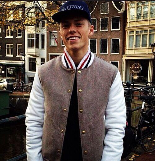blvckboysdamn's tweet photo. #SexySoccerPlayer http://t.co/Y0W7sTYpYD