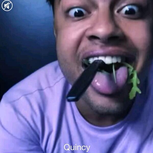 JBMusicMondays7's tweet photo. LOL @AlfredoFlores on @quincy's #okhelloapp #livestream!! @okhelloapp #QUINCY eating healthy http://t.co/fOE2eYDB7T http://t.co/grXlN1g0F5
