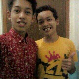 Ayip_Kepriband's tweet photo. Me . http://t.co/RmNsGxXOTo