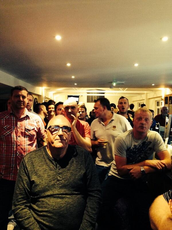 UskCC1857's tweet image. Thanks to @NewbridgeCC for a great match today and supporting our first boxing night #GrovesFroch2