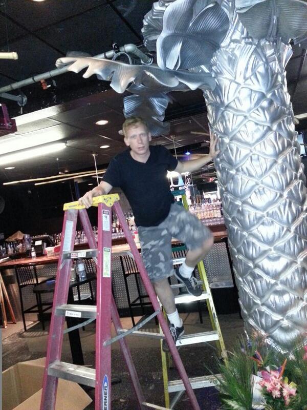 SuperstarDivas's tweet photo. Decorating for Pride!! Yes honey it takes a week to put up!! http://t.co/Hf4gN0Dq4p