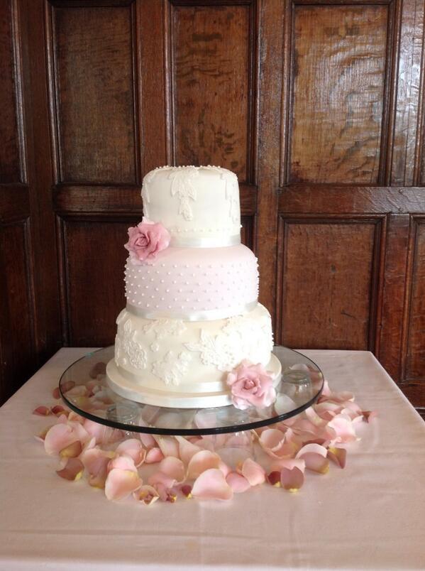 lindencakes's tweet photo. #lace #wedding #cake at the beautiful @EastwellManor for lovely Zoe and Tom http://t.co/9fvtf1zkDO