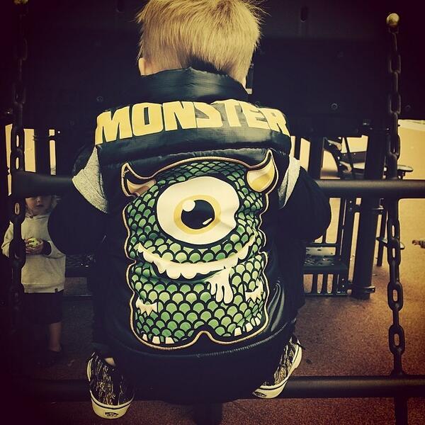 HilaryDuff's tweet photo. This perfectly sums up his personality this morning #being2 😝 http://t.co/EMcShgpkLv