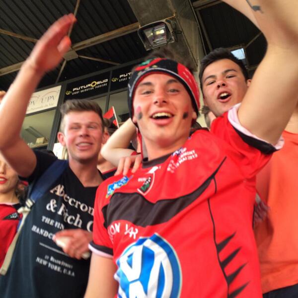 ici_provence's tweet photo. "On est on est on est Champion !" #RCT #HCupFinal http://t.co/lrjkmT6om6