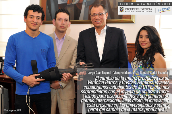 Vice_Ec's tweet photo. "El Cambio es de Verónica Barros y Cristian Ramírez, inventores de un brazo robotico para discapacitados" #24deMayo http://t.co/ZbOCBXAgmn