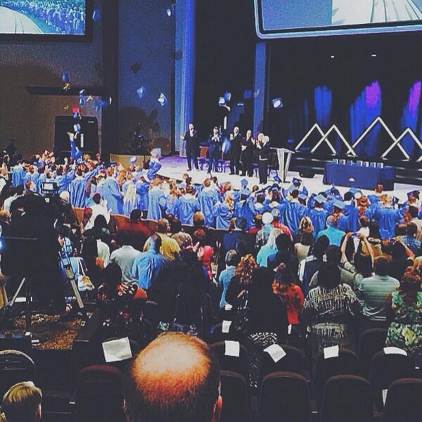 victorytulsa's tweet photo. Congratulations @VCSOfficial ! Over 3.2million in scholarships/14differentNations/29different univ.'s #thankUJesus http://t.co/unYZcxaOg4