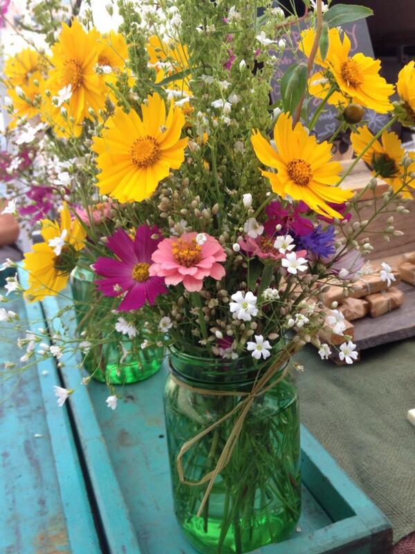 staceygresham's tweet image. Fun at the farmers market