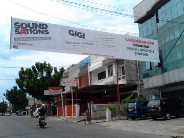 Untuk fans <a href="/GIGI_Band/">GIGI</a> @Kota_Pekanbaru Besok Sore Konsernya di Lapangan SPN <a href="/pekanbaru/">Pekanbaru Riau</a> | <a href="/Pekanbaruco/">Pekanbaru City</a> <a href="/infoPKU/">Info Pekanbaru</a>