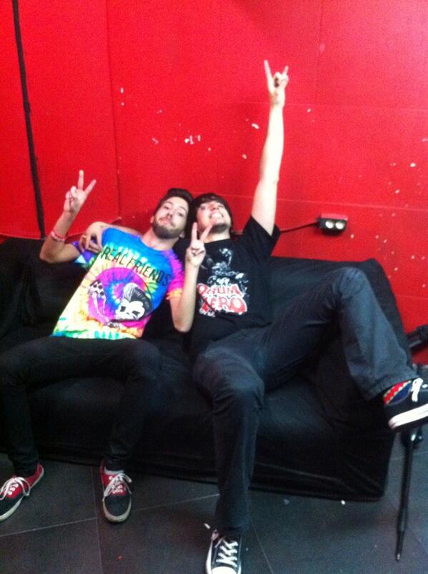 Esperando a las PUTAS.