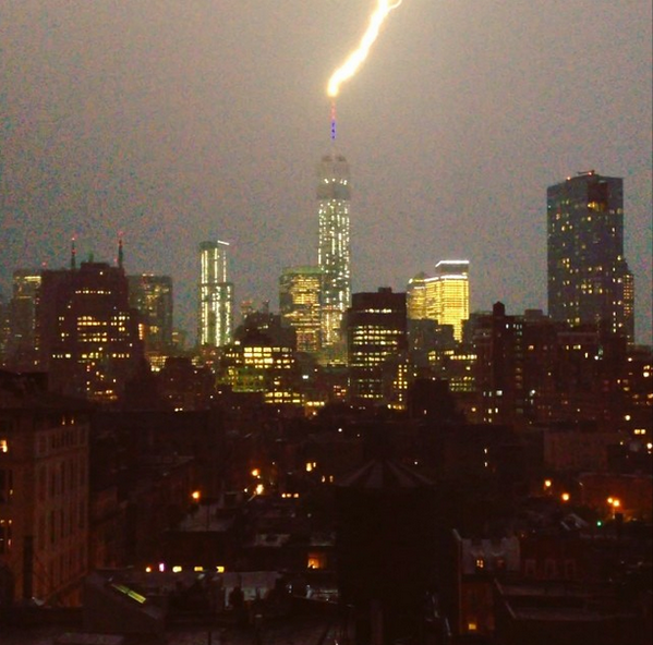 jaykelly26's tweet photo. Terrorist lightning attacks Freedom Tower!!! Ban all lightning, spy on all clouds!!! #MERICA http://t.co/KIz18IUDje"